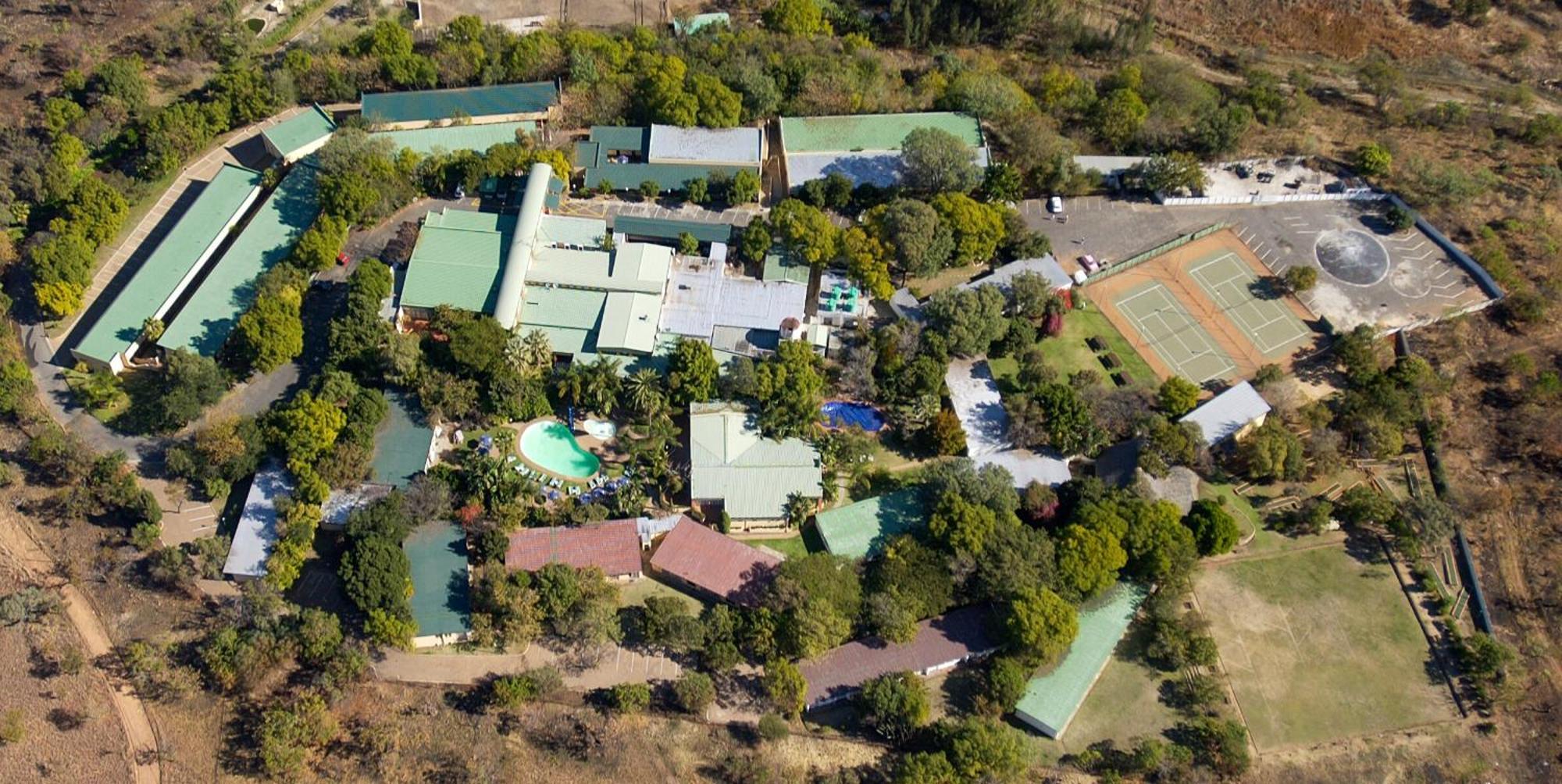Safari Hotel & Convention Centre Rustenburg Buitenkant foto