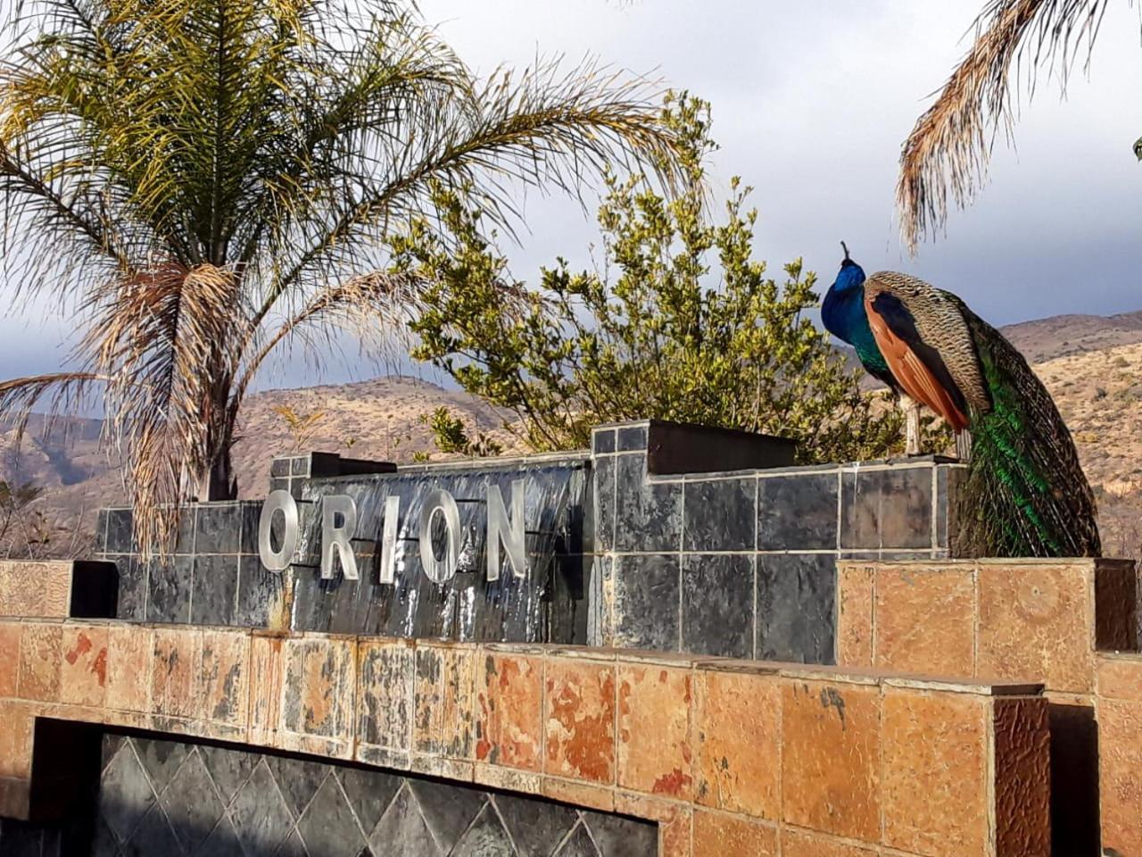Safari Hotel & Convention Centre Rustenburg Buitenkant foto